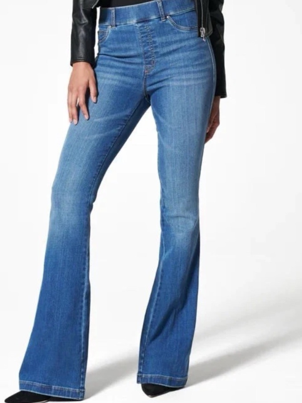 Spanx Everywhere Flare Jeans Women’s Small Petite Medium Wash Shaping Denim